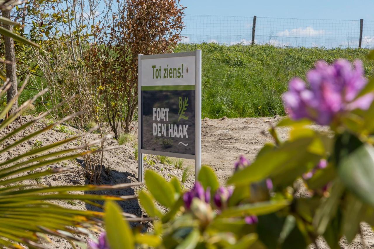 Vakantiepark Fort den Haak Vrouwenpolder Exterior foto